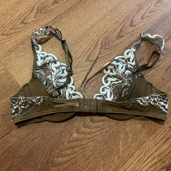Vintage Victoria Secret bra - Picture 3 of 3